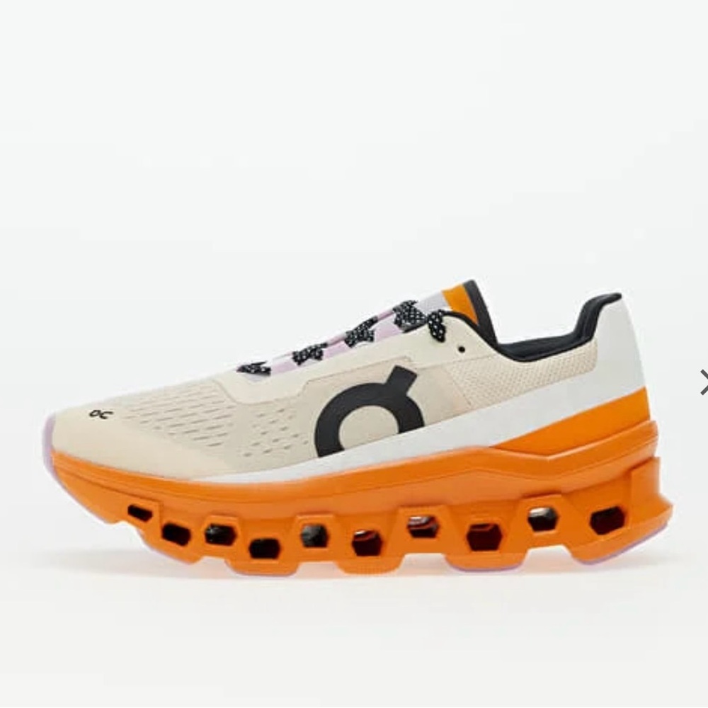 ON Cloudmonster Fawn/Tumeric Size 8.5